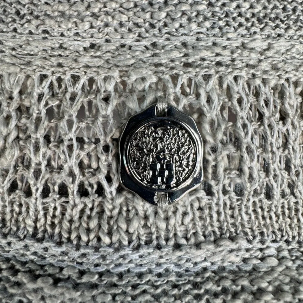 Vince Camuto Grey Knit Fedora Hat Silver Logo Crest One Size